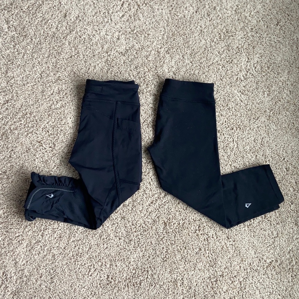 Bundle black Ivivva cropped leggings - size 10